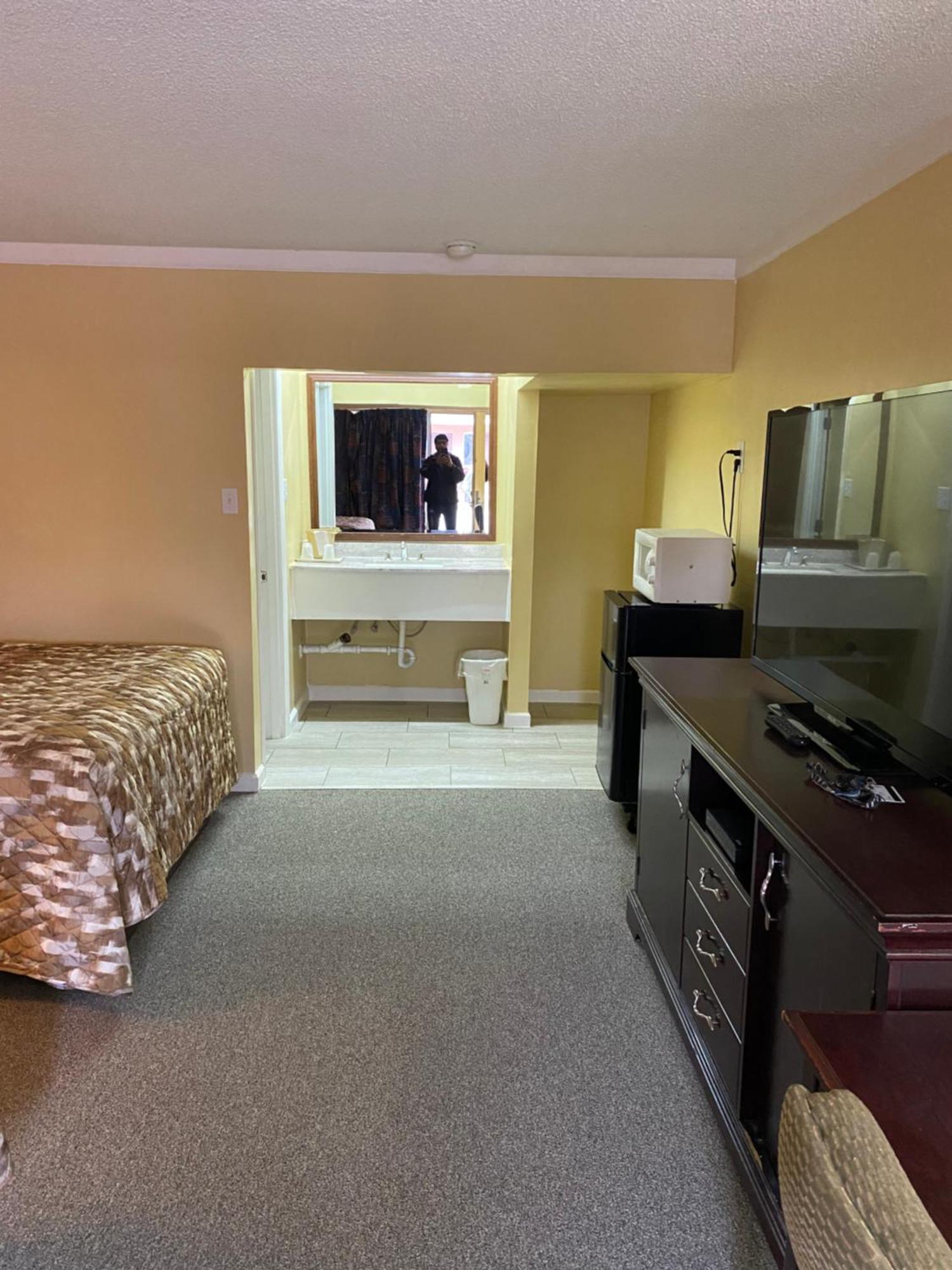 Caronoda Motel Central City Bagian luar foto