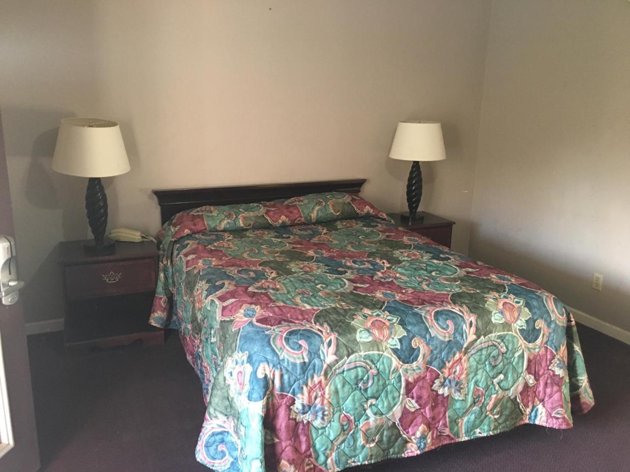 Caronoda Motel Central City Bagian luar foto